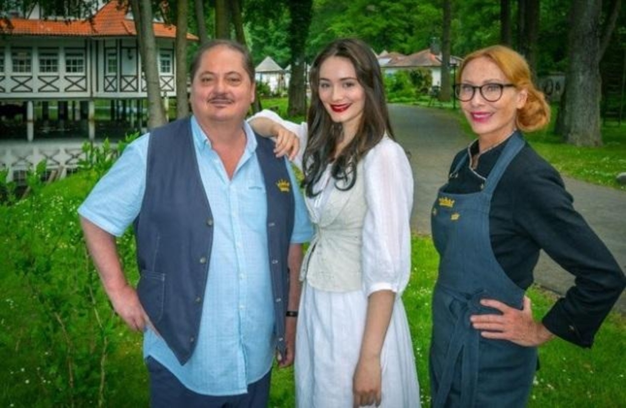 Jürgen Tarrach, Maria Ehrich und Andrea Sawatzki am Set in Brandenburg