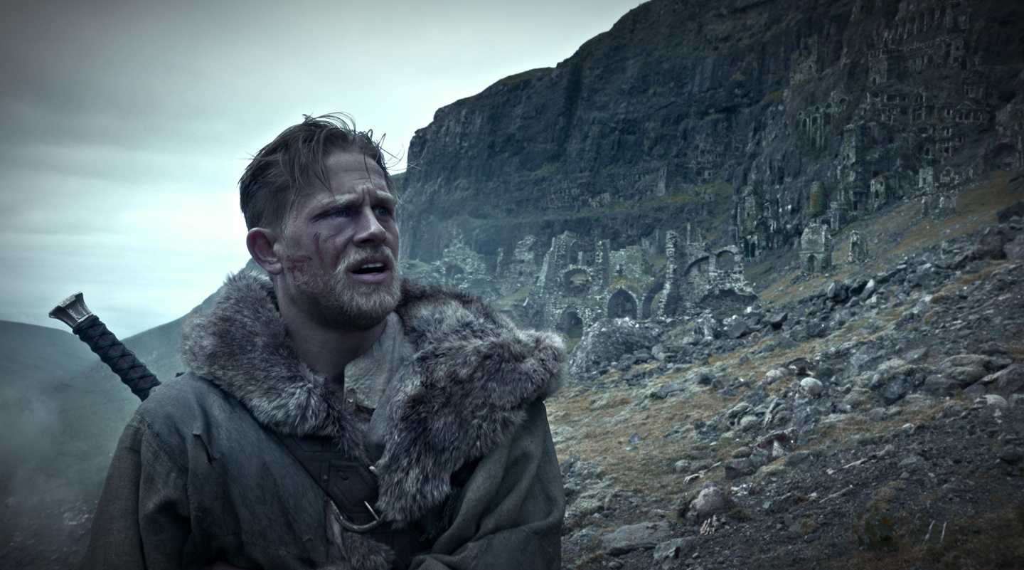 Die neue Nummer eins in den britischen Kinocharts: "King Arthur: Legend of the Sword"