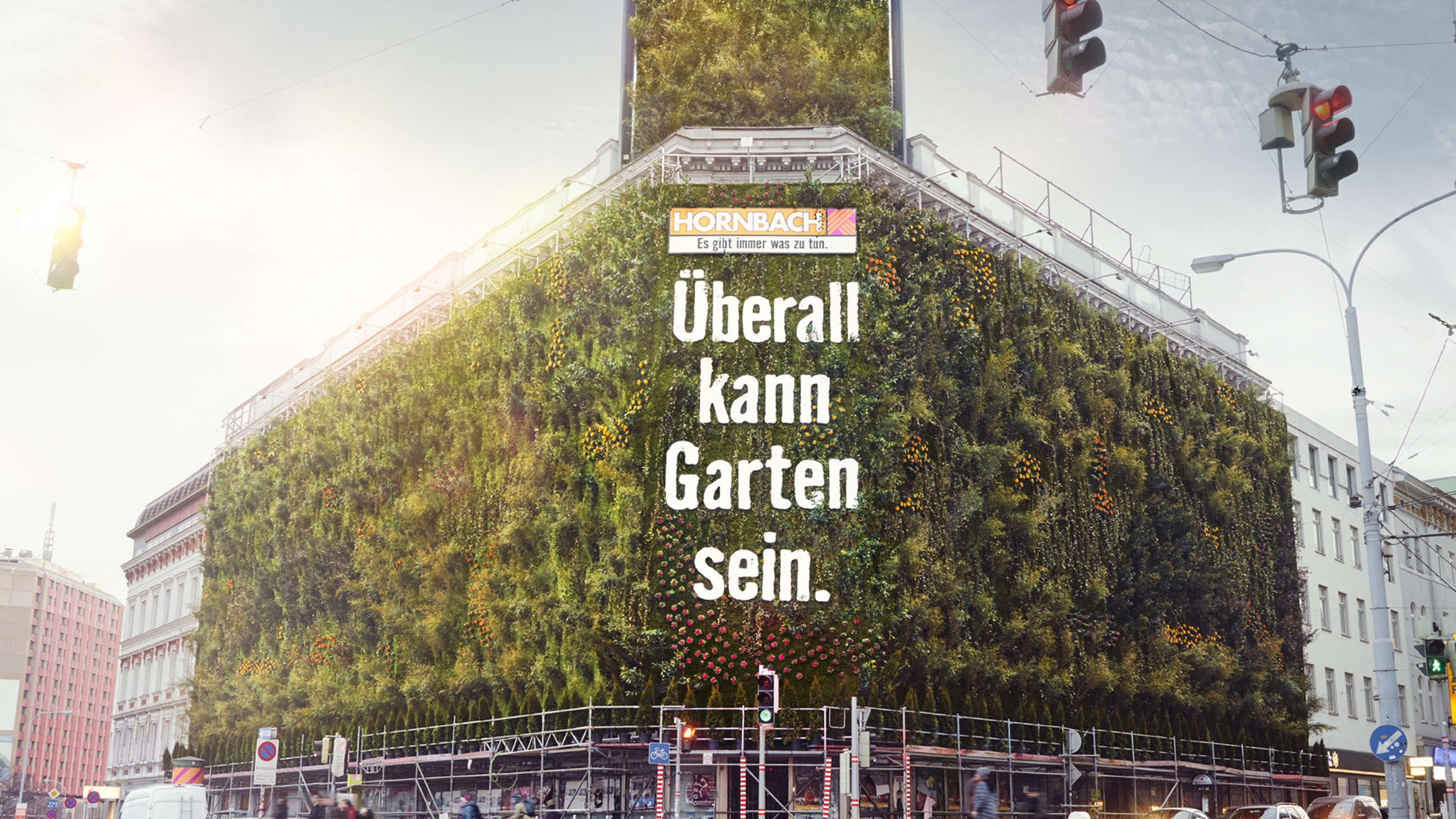 Hornbach lässt 1.250 qm Hausfassade zu einem Garten werden –