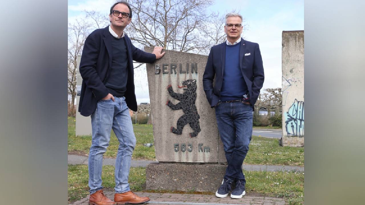 v.l.: Sebastian Hardieck und Tobias Bartenbach – 