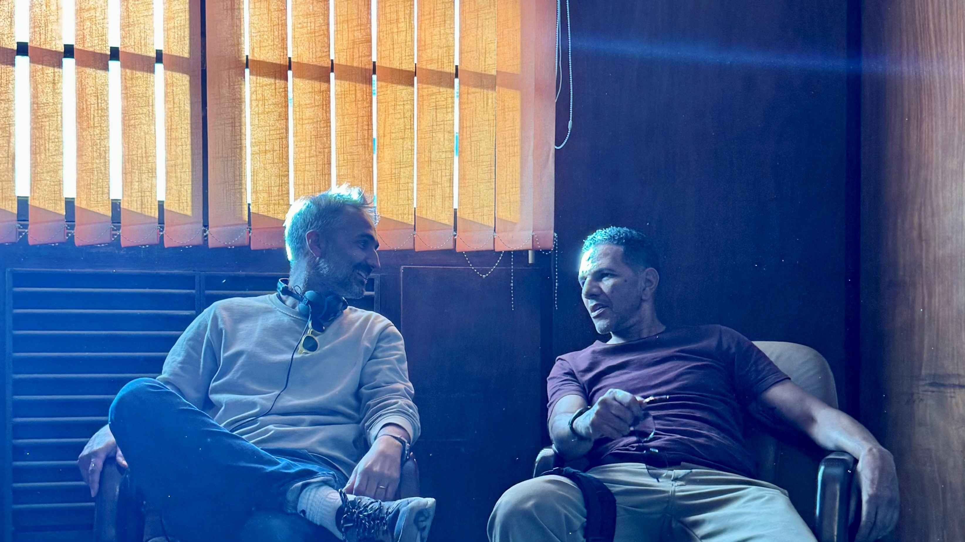 Regisseur Martin Bourboulon und Hauptdarsteller Roschdy Zem von „13 jours, 13 nuits“