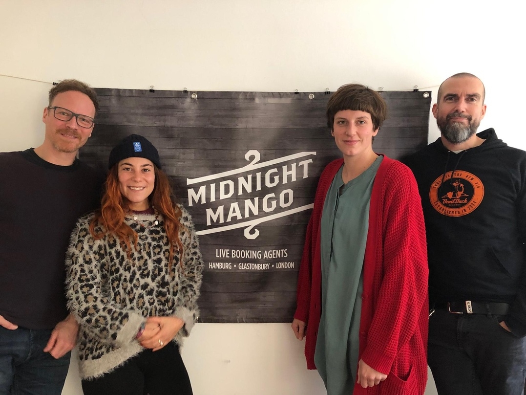 Bilden nun das Kernteam von Midnight Mango (von links): Sönke Tongers, Sara Merkel, Freda Wilms und Jörg Tresp