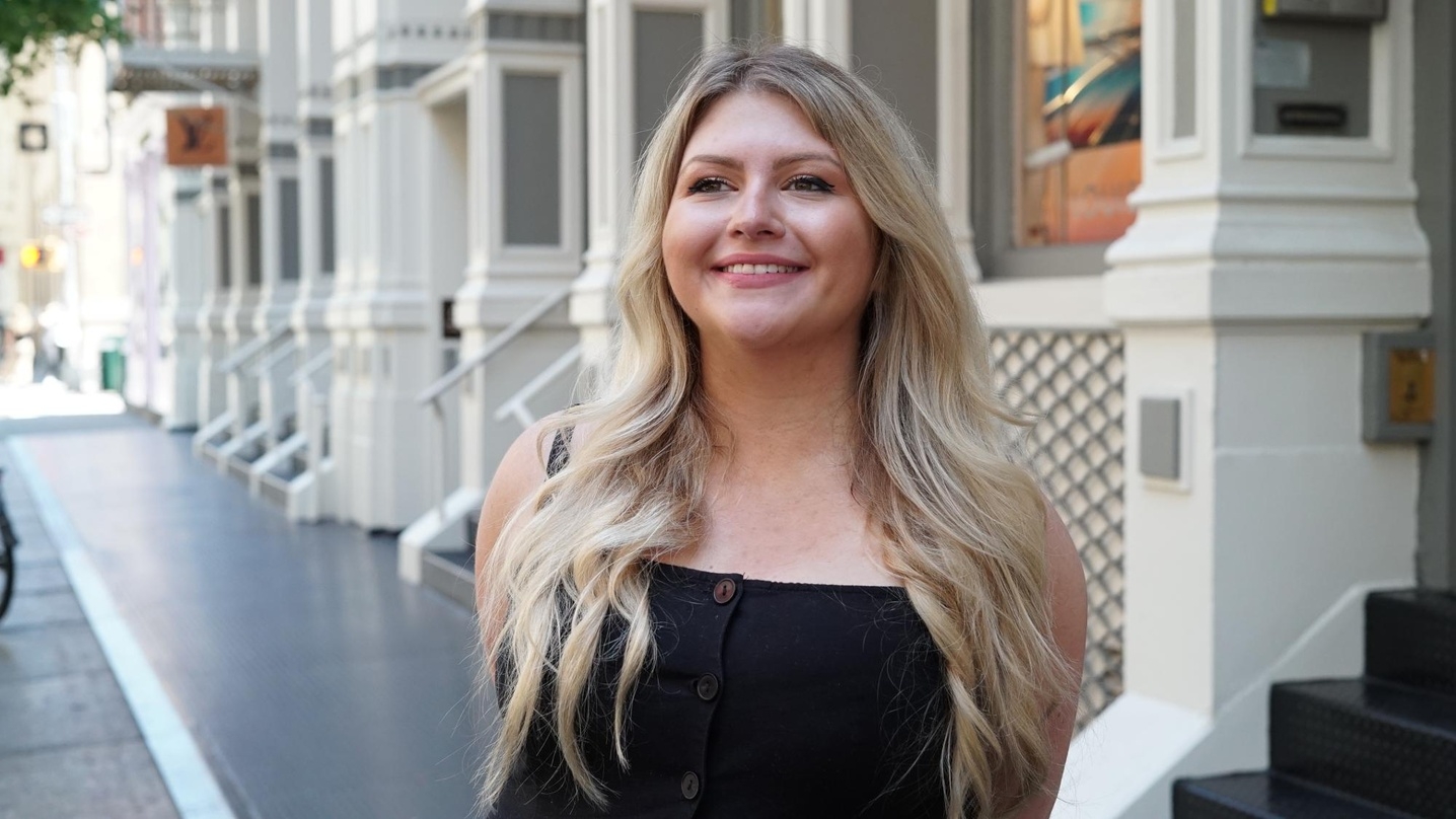 Die HFF-Absolventin Aylin Kockler ist Creator und Drehbuchschreiberin von "Hübsches Gesicht"