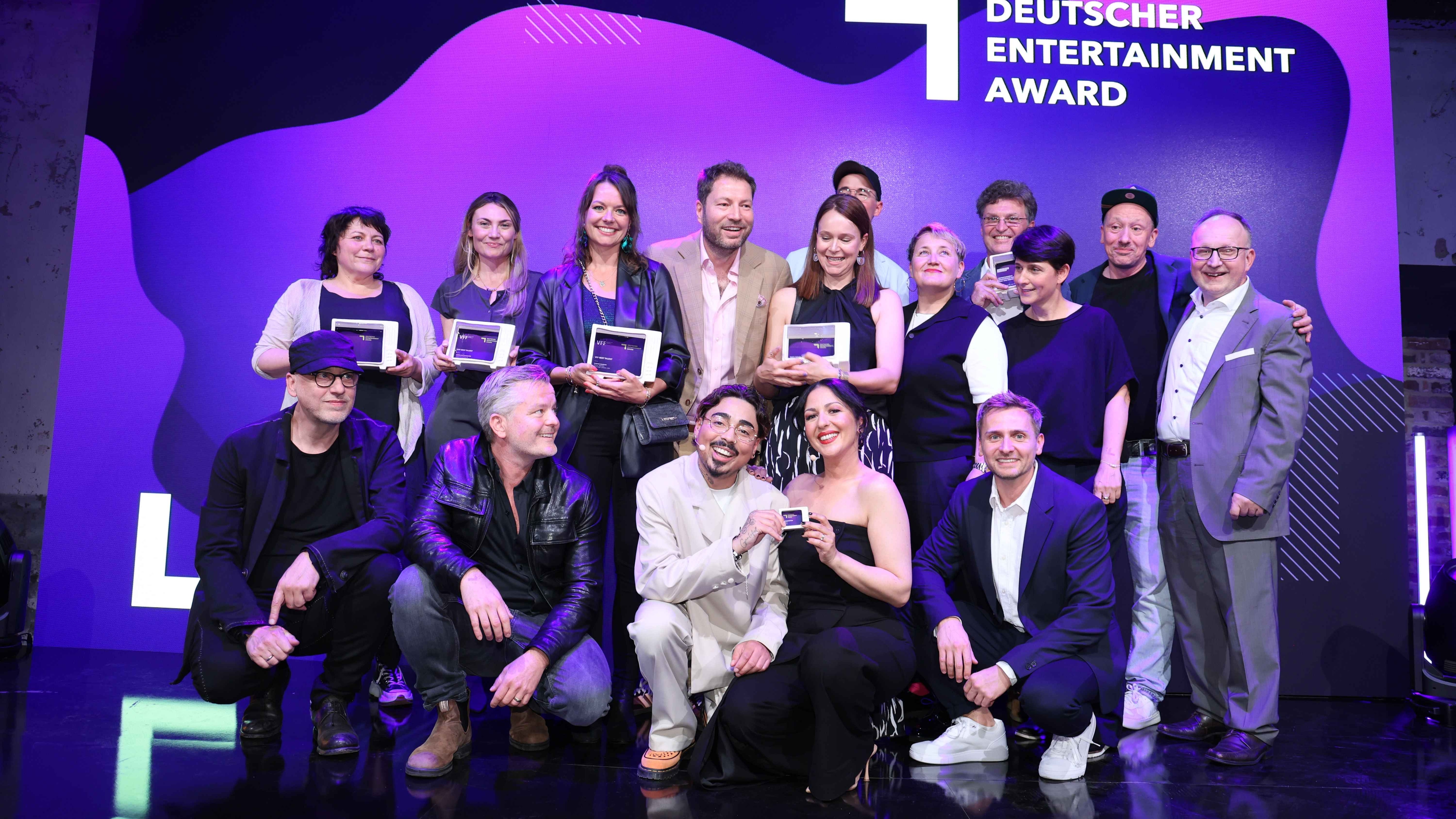 „The Piano“ „Herbstresidenz“ und „Eko Fresh“ triumphieren beim Deutschen Entertainment Award 2025