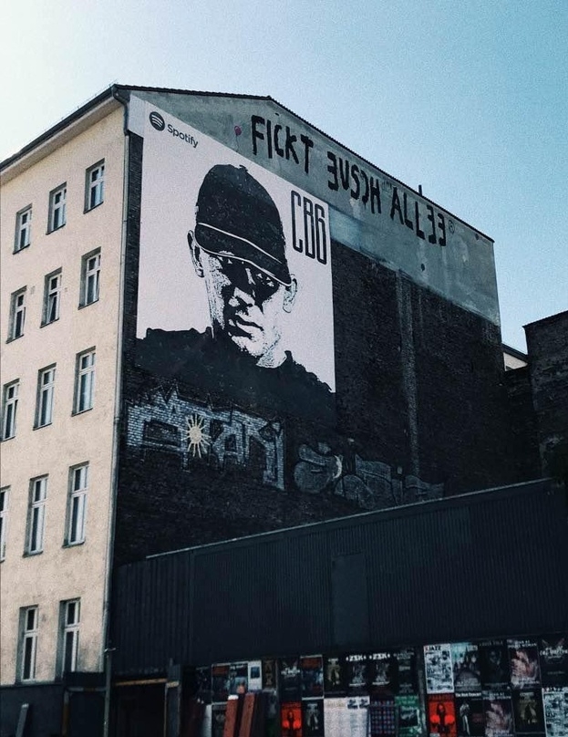 Feiert die Album-Veröffentlichung mit einer großen Wandmalerei in Berlin-Kreuzberg: Spotify