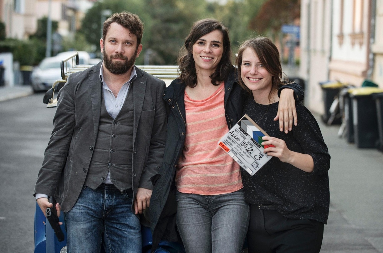 Einmal bitte "Tatort": Helena Hufnagel (rechts) gibt mit dem Duo Lessing/Dorn (Christian Ulmen, Nora Tschirner) ihren Einstand beim Sonntagskrimi