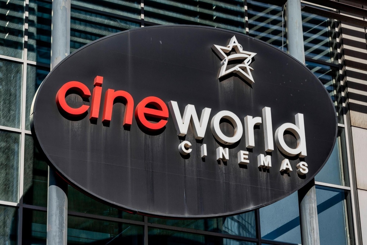 Die Cineworld-Kinos haben im ersten Halbjahr 2021 einen deutlichen Besucherrückgang erlebt 
