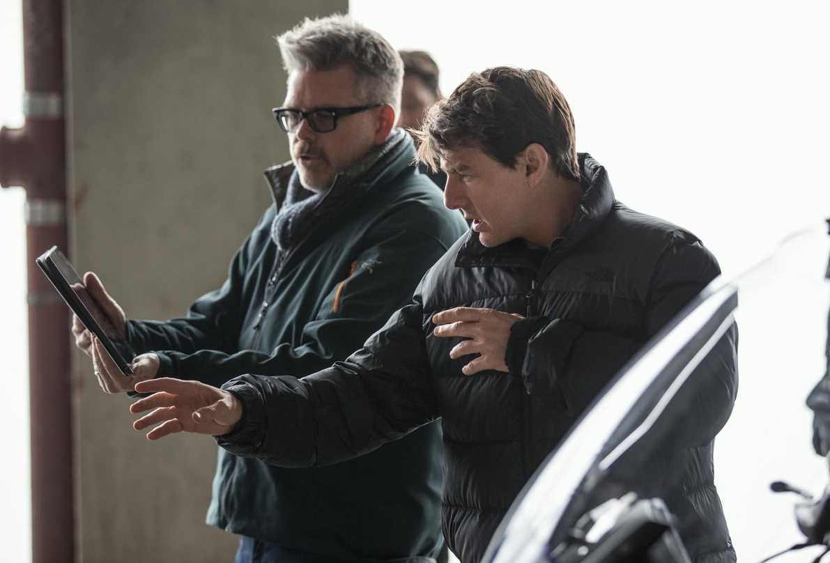 Wegen Ausbruchs des Coronavirus' in Italien hat Paramount den Drehstart von "Mission: Impossible 7", in dem Christopher McQuarrie (links im Bild) Tom Cruise in der Hauptrolle inszenieren wird, in Venedig verschoben