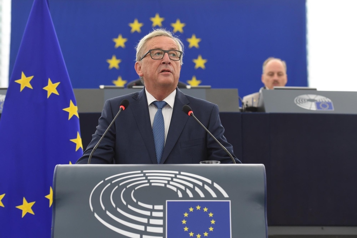 Bezeichnete Künstler und Kreative bei seiner Rede vor dem Europaparlament in Straßbourg als die ?Kronjuwelen? Europas: EU-Kommissionschef Jean-Claude Juncker