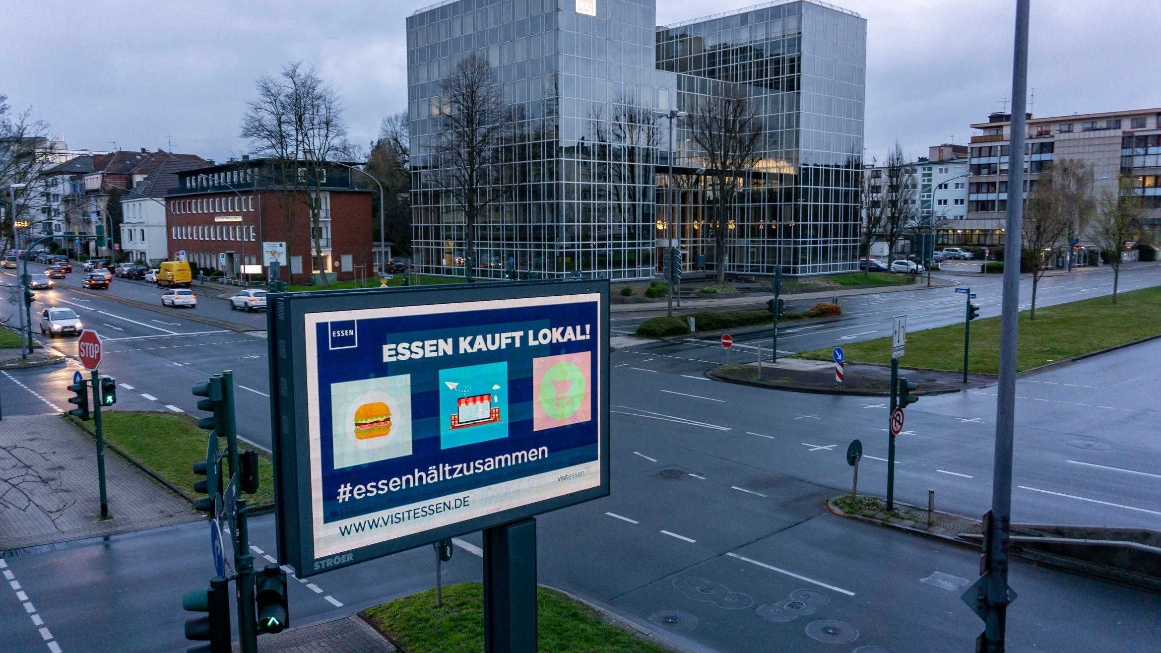 Die schnelle und direkte Ansteuerung der digitalen Werbeflächen erlaubt auch lokale Kampagnen - Foto: Imago / Jochen Tack
