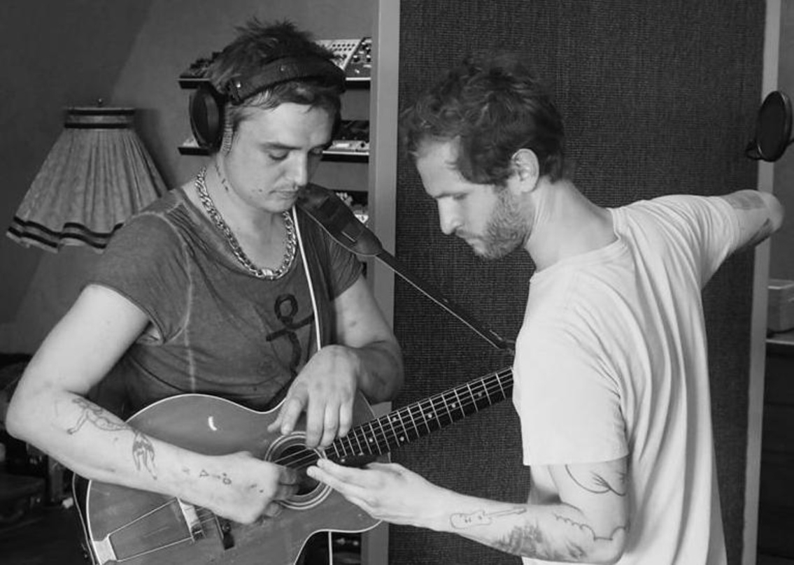 Bei den Aufnahmen zum neuen Album: Pete Doherty (links) und Johann Scheerer