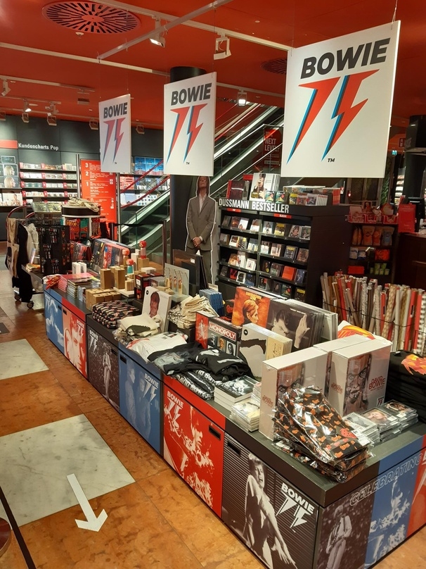 Shop im Shop: der Pop-up-Store zum Bowie-Geburtstag