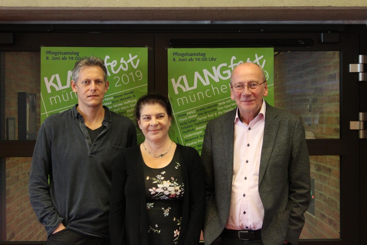 Präsentierten Höhepunkte des Klangfests (von links): Daniel Dinkel (Galileo MC), Petra Deka (ACT) und Hans-Georg Küppers (Kulturreferent München) 