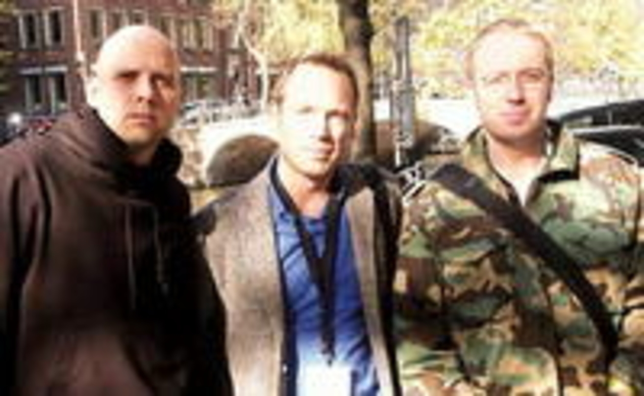 Kontor-Trio (v.l.n.r): Michael Pohl, Jens Thele und Markus Gardeweg||Kontor-Trio beim neunten Amsterdam Dance Event 2004 (v.l.n.r): Michael Pohl (Head of New Media), Jens Thele (Managing Director/A&R) und Markus Gardeweg (A&R)