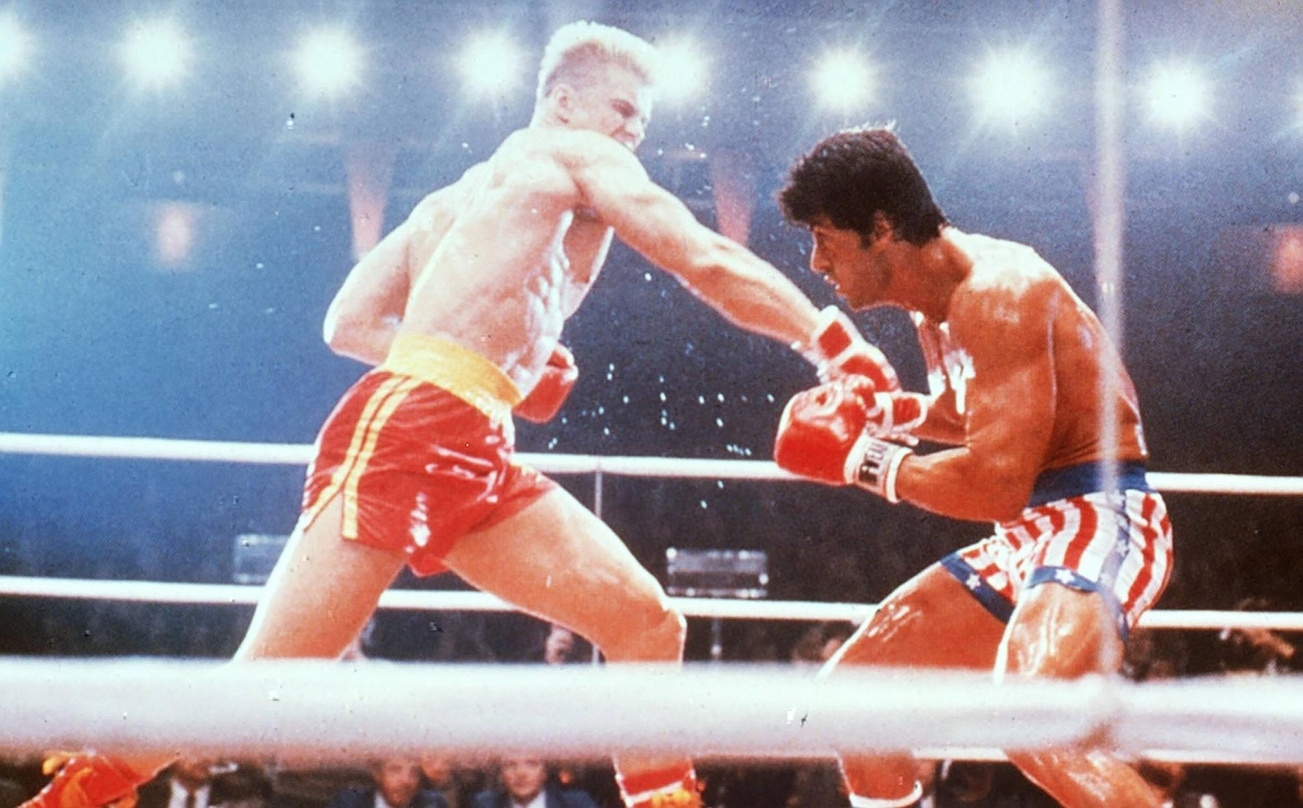 Der russische Boxer Drago, hier gespielt von Dolph Lundgren (links im Bild mit Sylvester Stallone) in "Rocky 4", steht im Mittelpunkt des "Creed"-Spinoffs "Drago" 