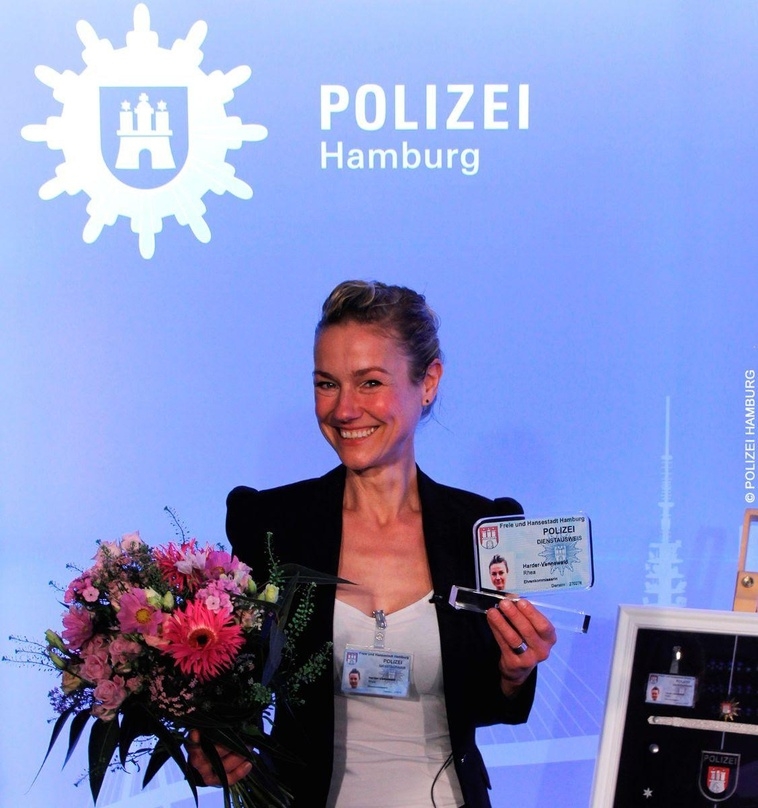 Neue Ehrenkommissarin der Polizei Hamburg: die Schauspielerin Rhea Harder-Vennewald 