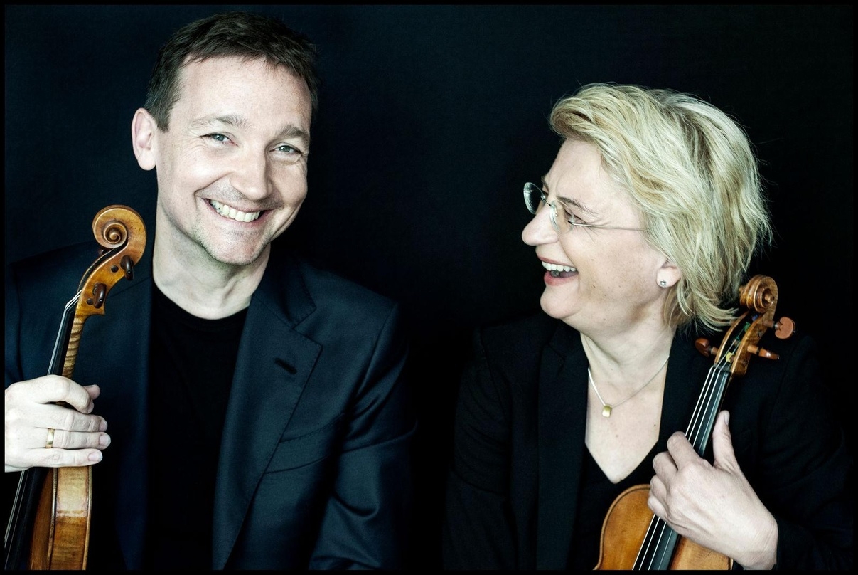 Freuen sich auf die Kooperation mit Warner Classics: Oliver Wille und Antje Weithaas, beide selbst mit der Geige als Künstler erfolgreich