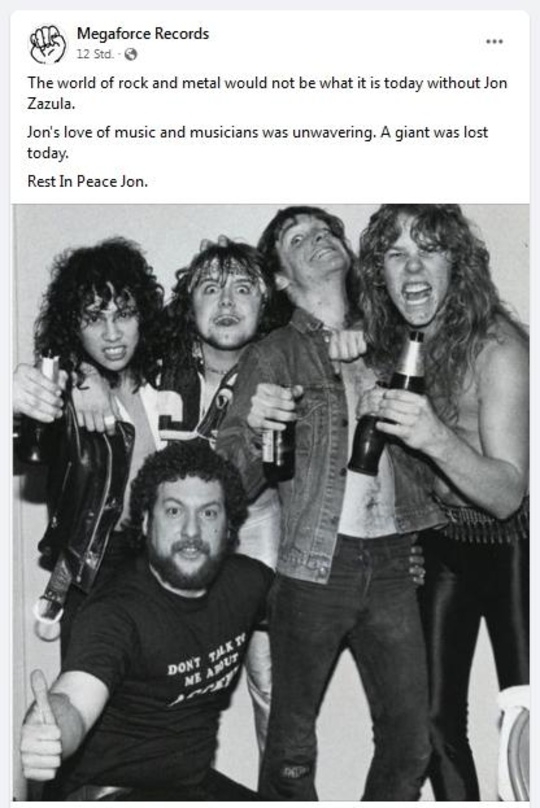 Ein Bild aus den Gründungszeiten von Megaforce Records: Jon Zazula mit der frühen Metallica-Besetzung