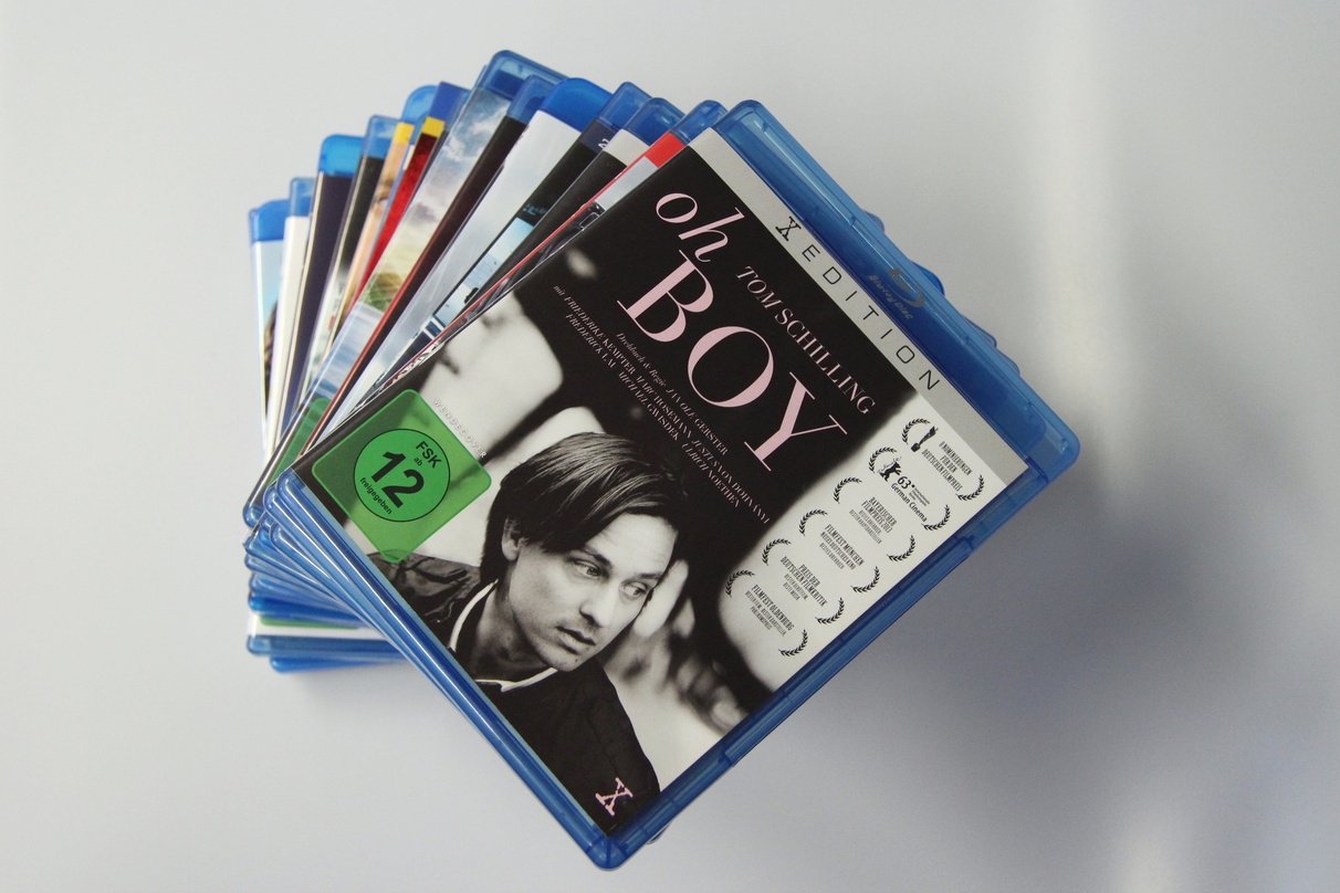 Laut MyDealz sind DVD und Blu-rays in Onlineshops preiswerter zu ewerben