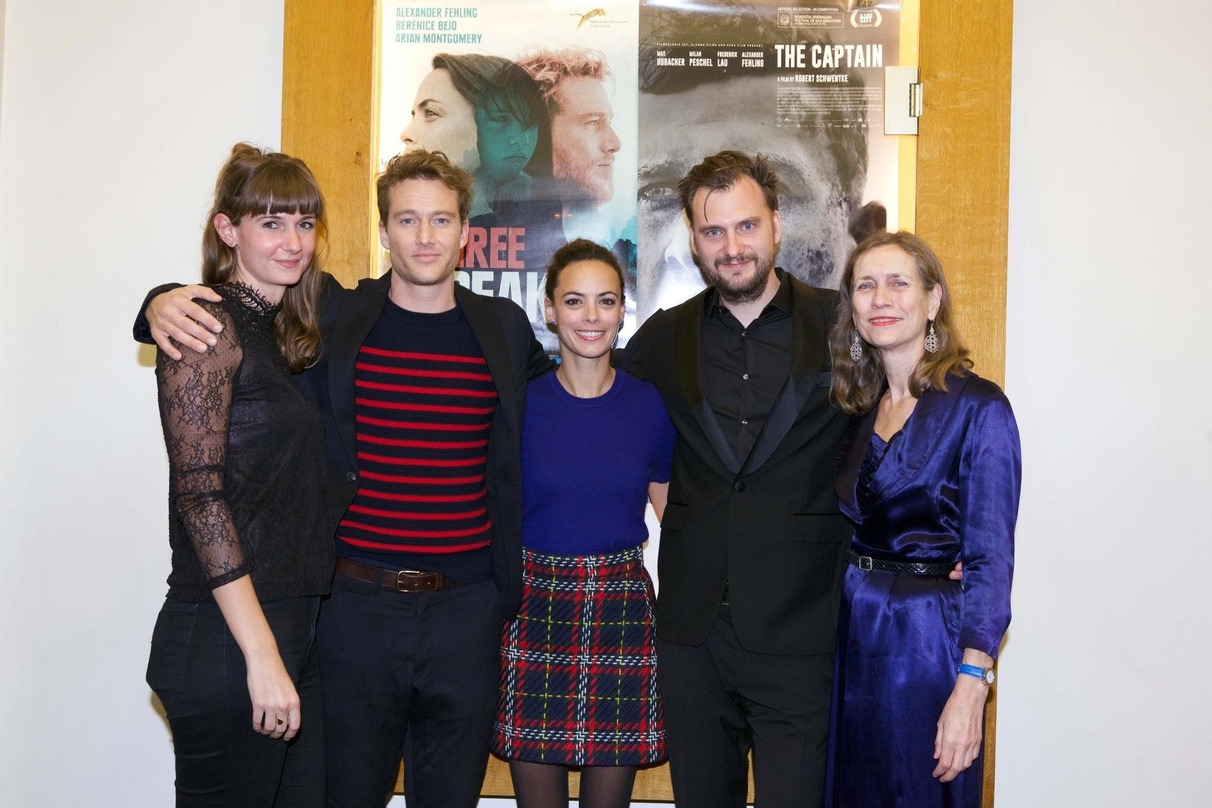 in Paris (v.l.): Maike Schantz (German Films), Alexander Fehling, Bérénice Bejo, Jan Zabeil, Mariette Rissenbeek (German Films)