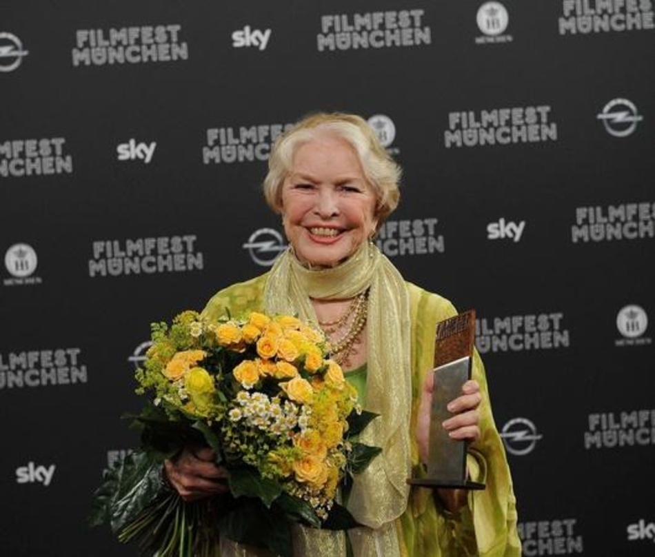 Ellen Burstyn mit dem CineMerit Award beim Filmfest München 2016