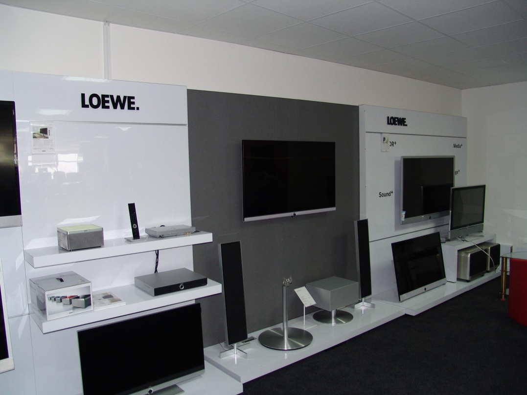 Blick ins Highend- Studio: Verkauft werden u. a. Fernseher der Traditionsmarke Loewe