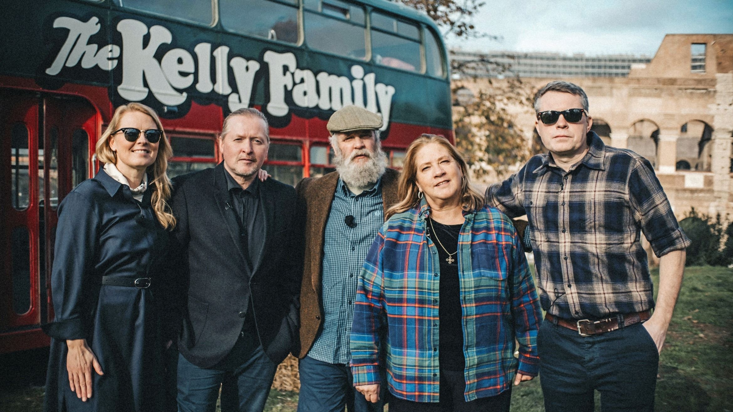 Patricia, Joey, Paul, Kathy und Jimmy Kelly (v.l.n.r.) in "Die Kelly Family - Die Reise geht weiter" - 