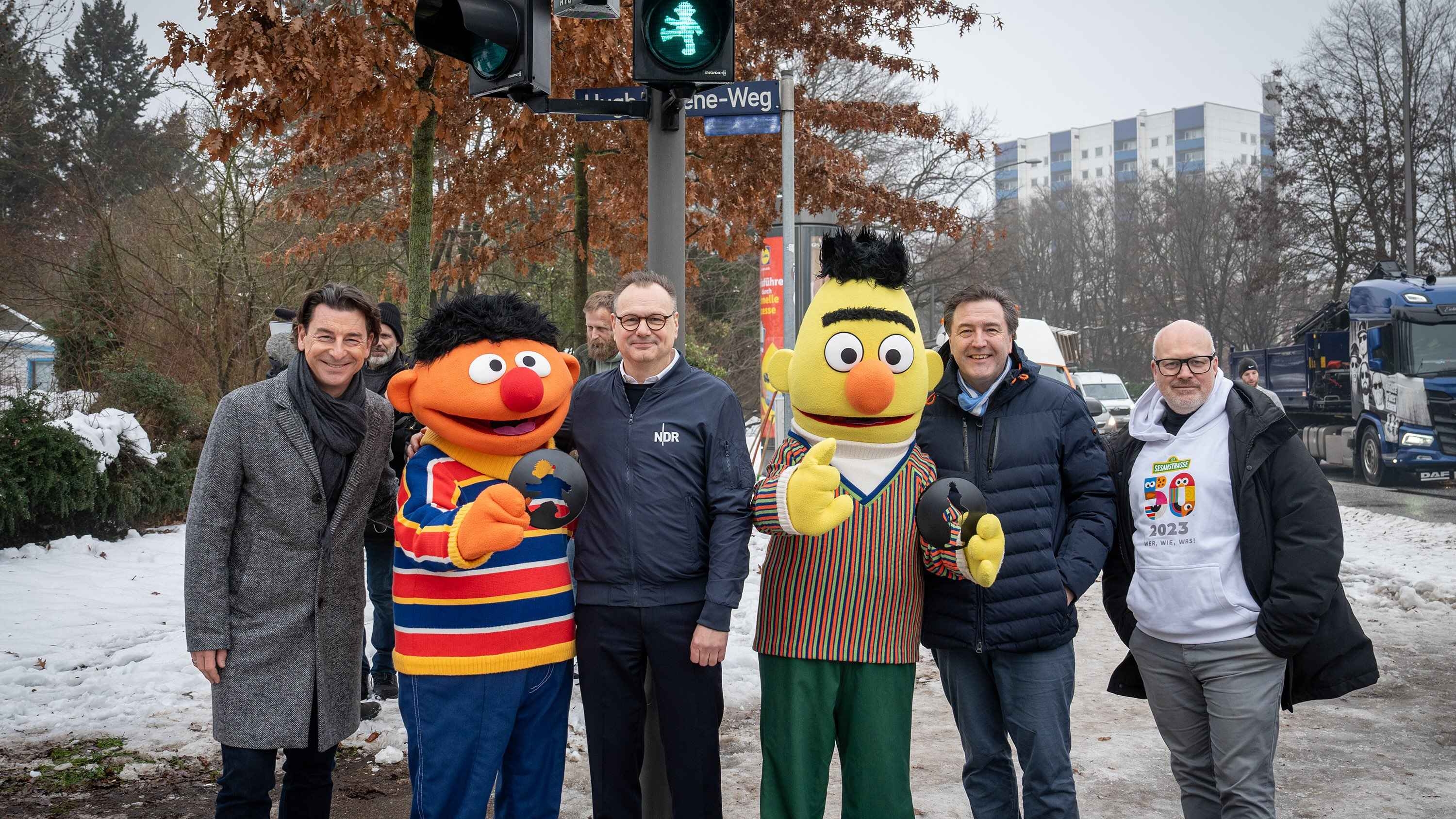 Ernie und Bert werden Ampelmännchen