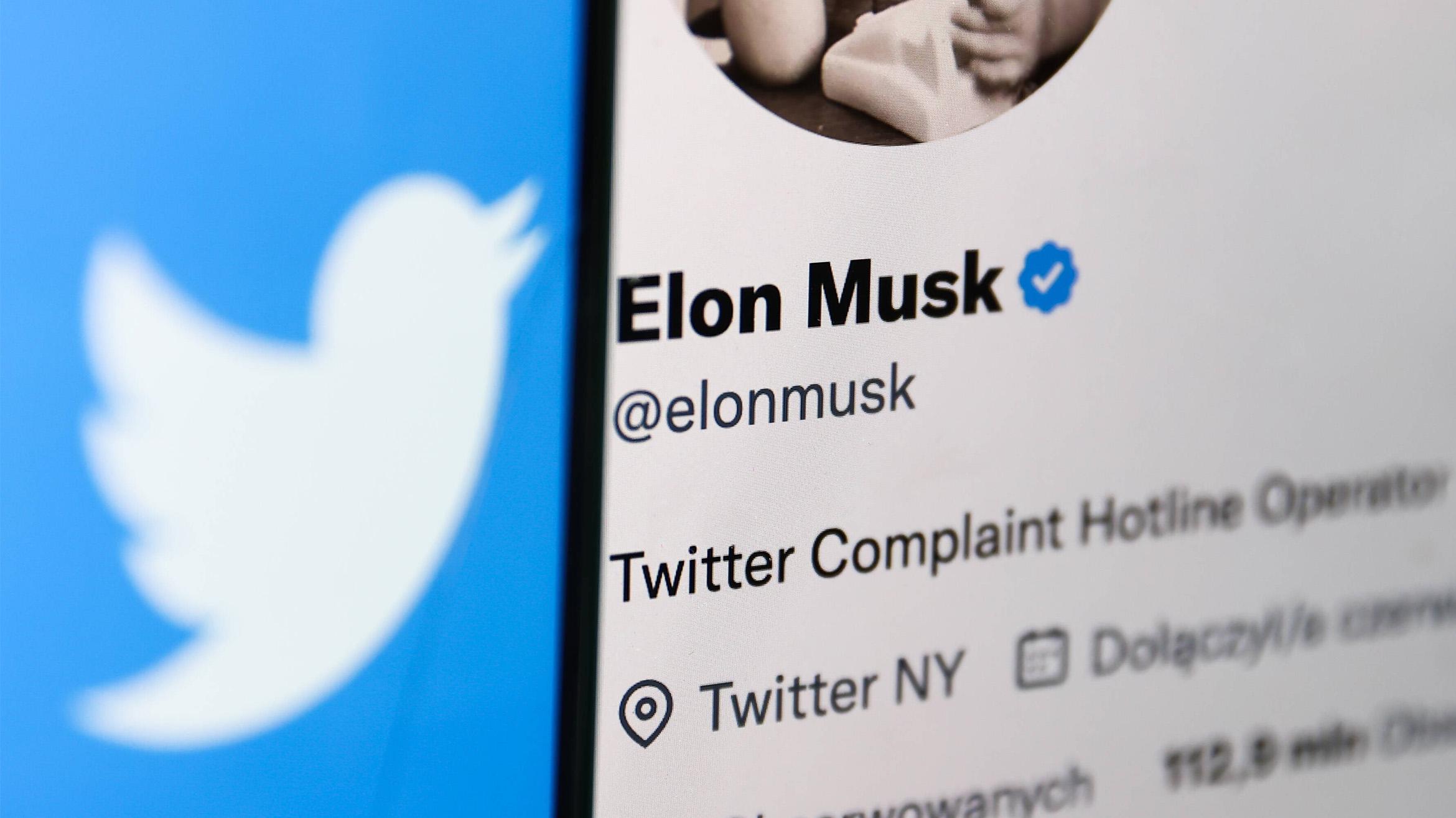 Elon Musk bezeichnet sich auf seinem Account als "Betreiber der Twitter-Beschwerde-Hotline" -