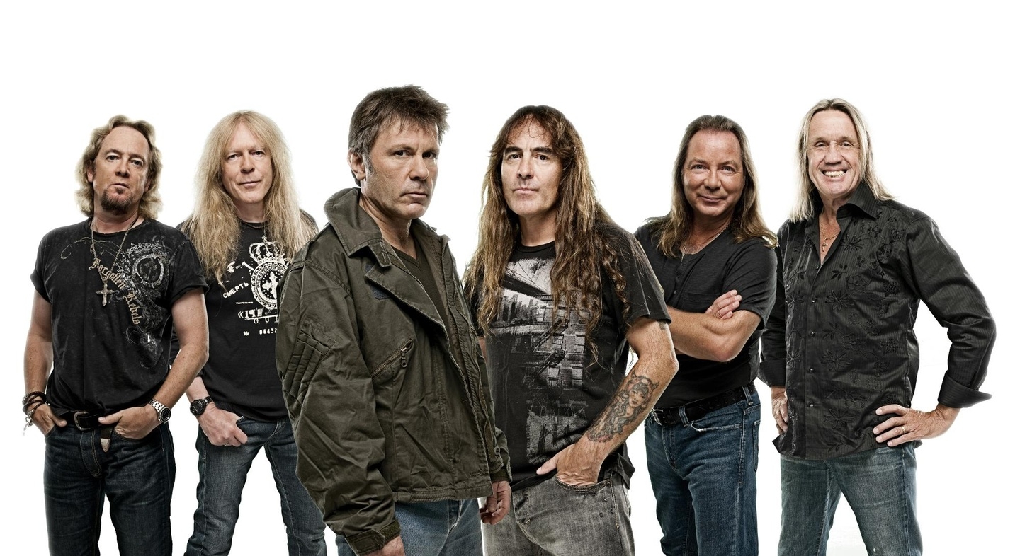 Rocken sich erneut auf den Charts-Gipfel: Iron Maiden