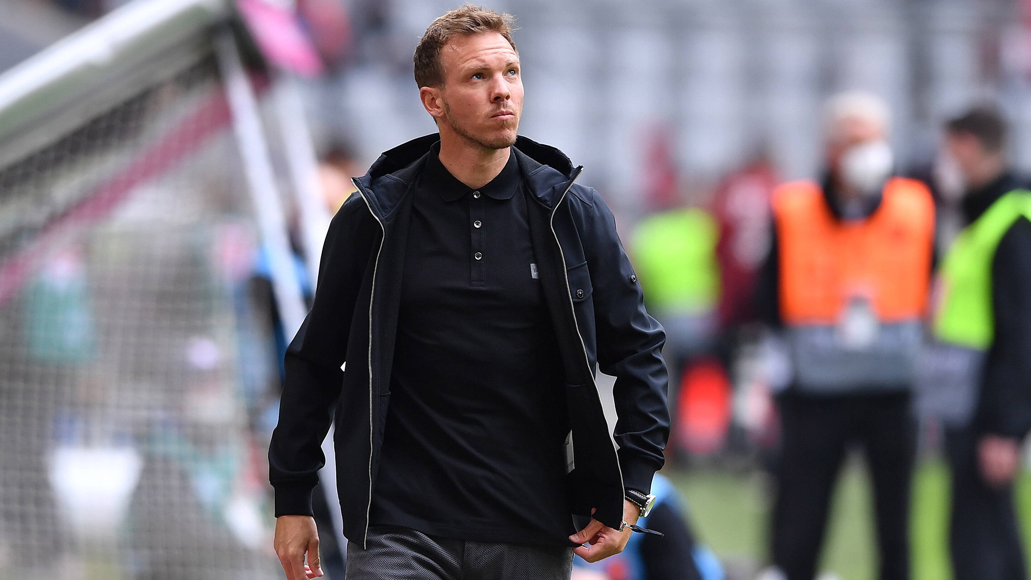 Wie bekannt wurde, ist FC Bayern Trainer Julian Nagelsmann mit "Bild"-Reporterin Lena Wurzenberger liiert. Über den Fußballclub darf sie fortan nicht mehr berichten. –