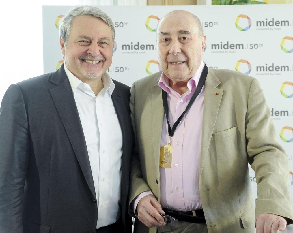 Langjährige Partner: Midem-Gründer Bernard Chevry (rechts), hier mit Paul Zilk als CEO der Reed Midem, bei seinem Besuch der 50. Ausgabe der Musikmesse im Jahr 2016
