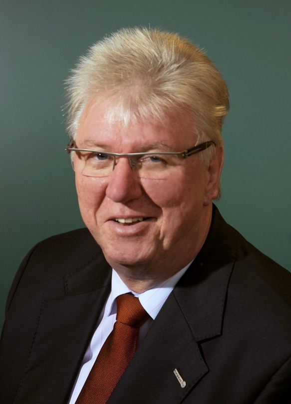 Volker Müller, Vorstandsvorsitzener expert