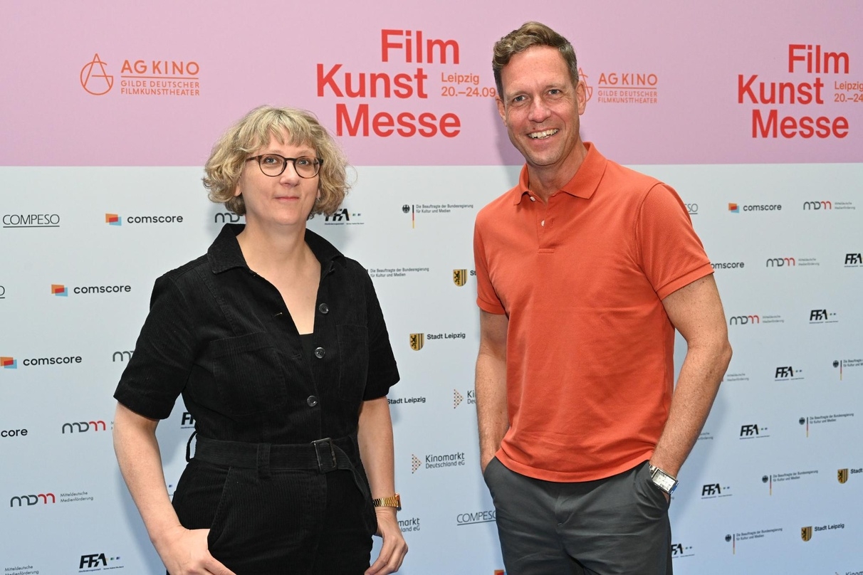 Hendrike Bake, Kuratorin und Programmleiterin der Filmkunstmesse Leipzig mit Felix Bruder, Geschäftsführer der AG Kino - Gilde, bei der Vorstellung des Programms