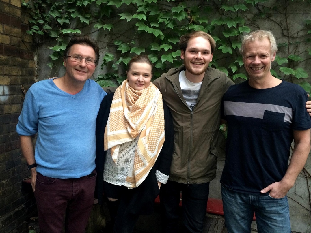 Trafen sich beim Songwritercamp (von links): Seth Hodder, Sina Wahnschaffe, Marc Johlen (Junior A&R Budde Music Publishing) und Kai Robøle