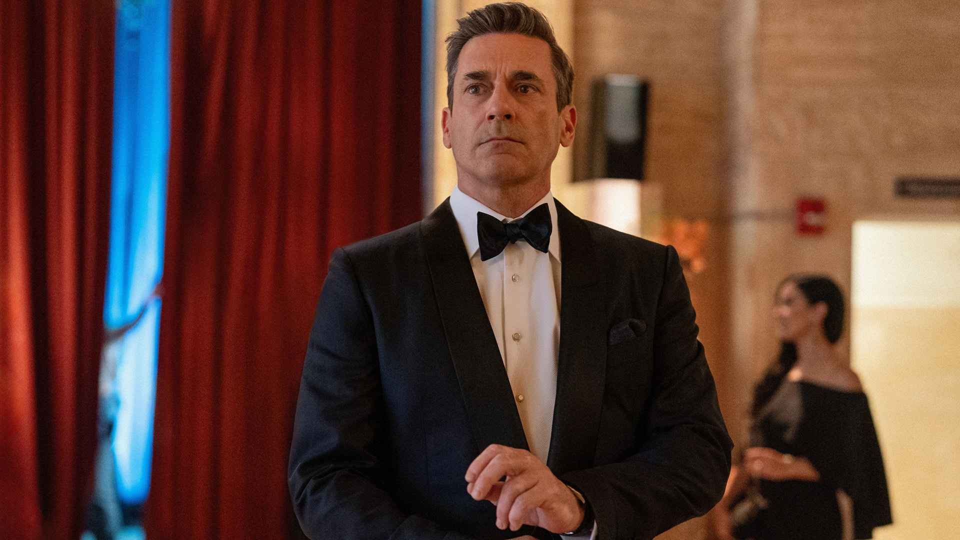 Apple TV+ veröffentlicht Trailer zur neuen Dramaserie „Your Friends & Neighbors“ mit Jon Hamm