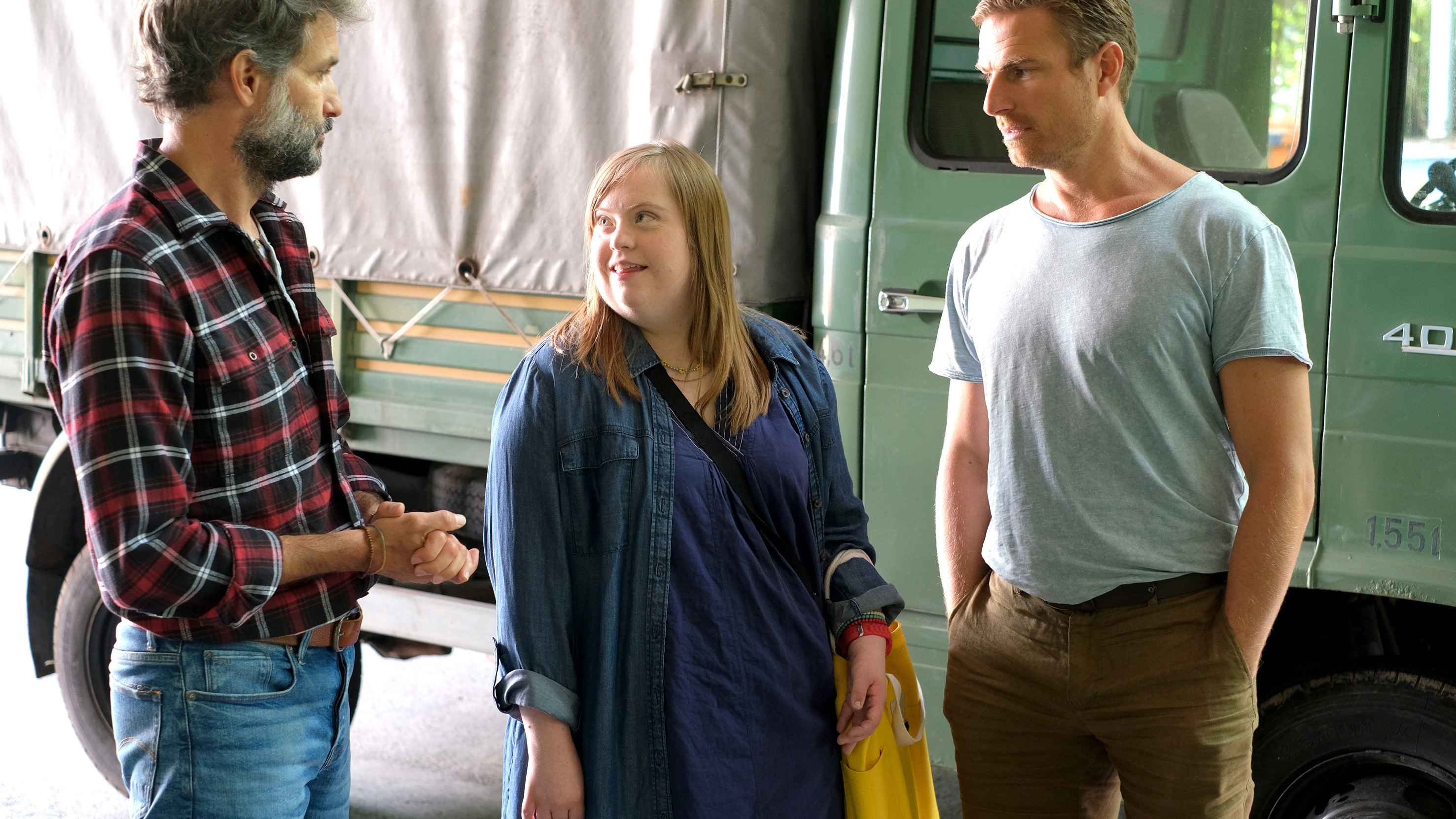 Luisa Wöllisch glänzt in „Toni, männlich, Hebamme“