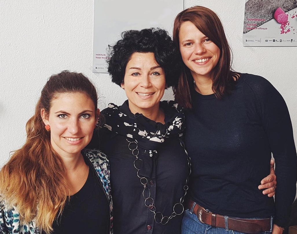 Bezeichnen ihr neues Arbeitsmodell als holokratische Organisation (von links): Reinhild Marie Sickinger, Andrea Rothaug und Susan Lindenhahn