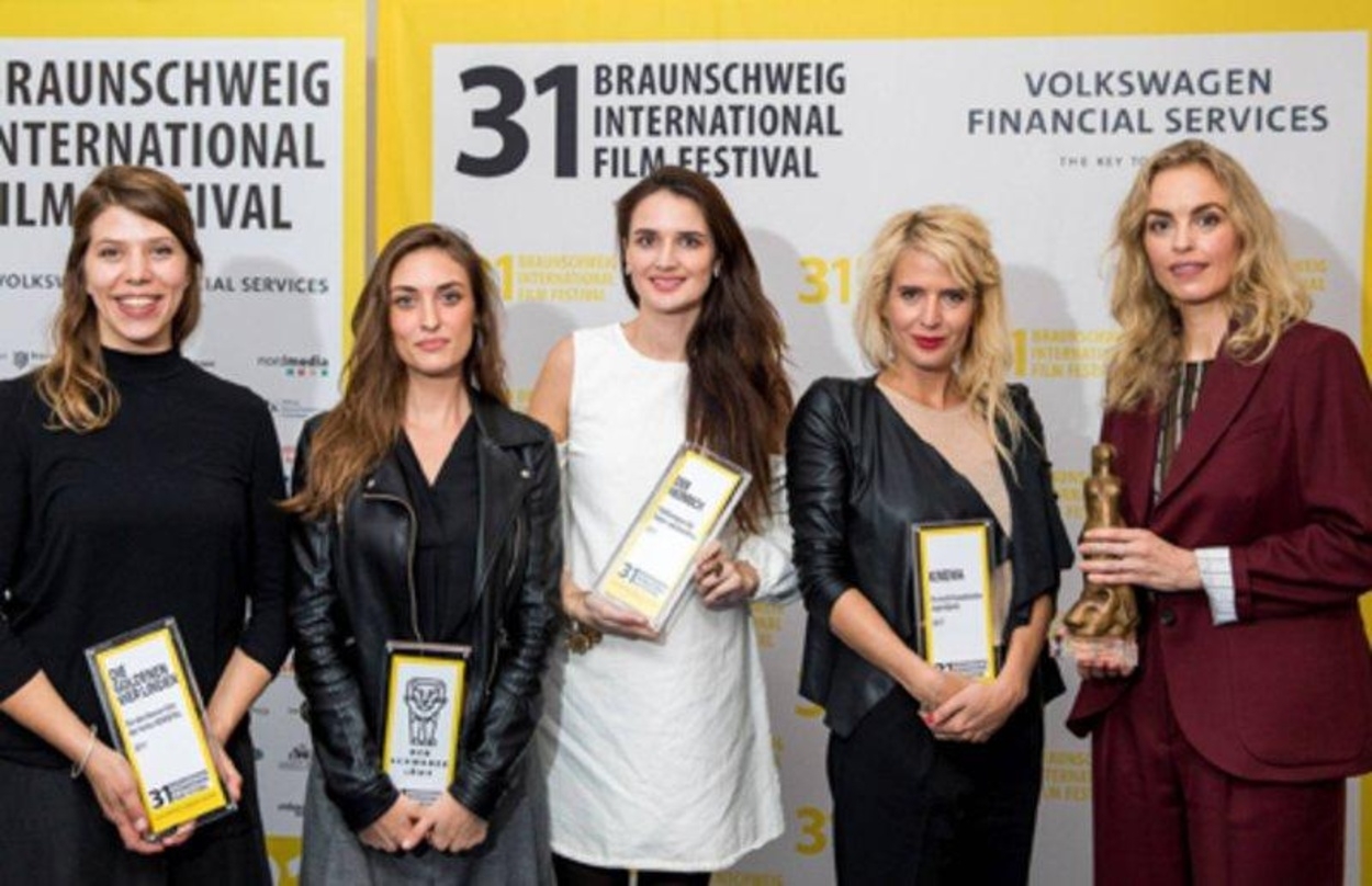 Nora Finscheidt, Stefania Villa, Charleigh Bailey, Nathalie Teirlinck und Nina Hoss (v.l.n.r.) wurden beim Internationalen Filmfestival Braunschweig ausgezeichnet