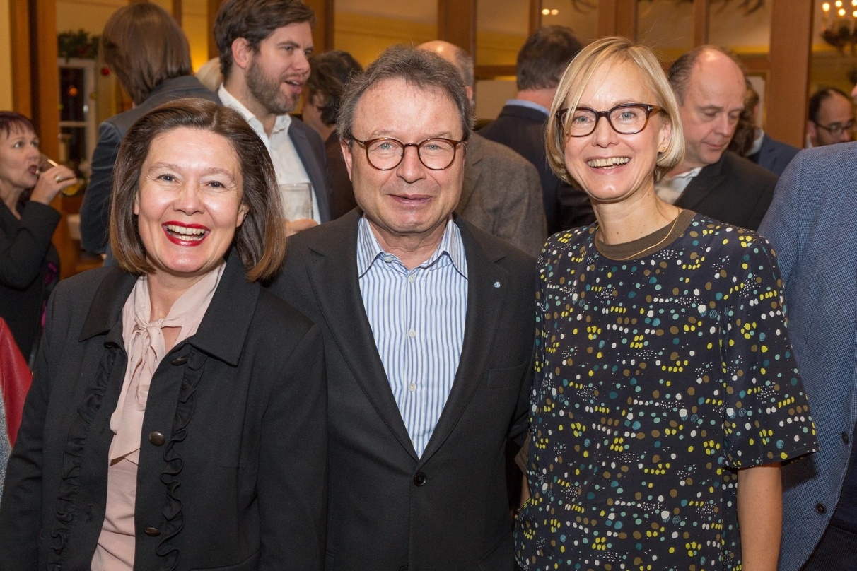 Carolin Kerschbaumer, Klaus Schaefer und Ingeborg Degener (v.l.n.r.) beim Münchner Mediengespräch