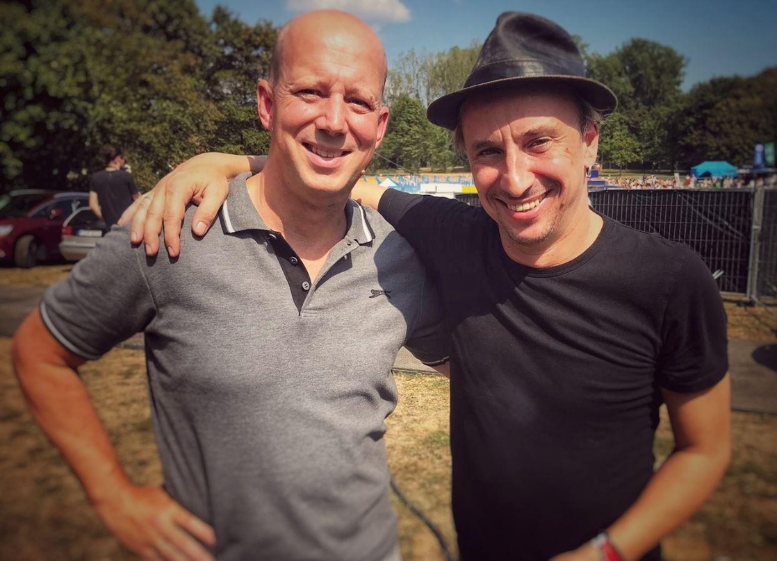 Hattten viel Sonnenschein beim Festival Jeck im Sunnesching: Manfred Rolef (links) und Stefan Knittler