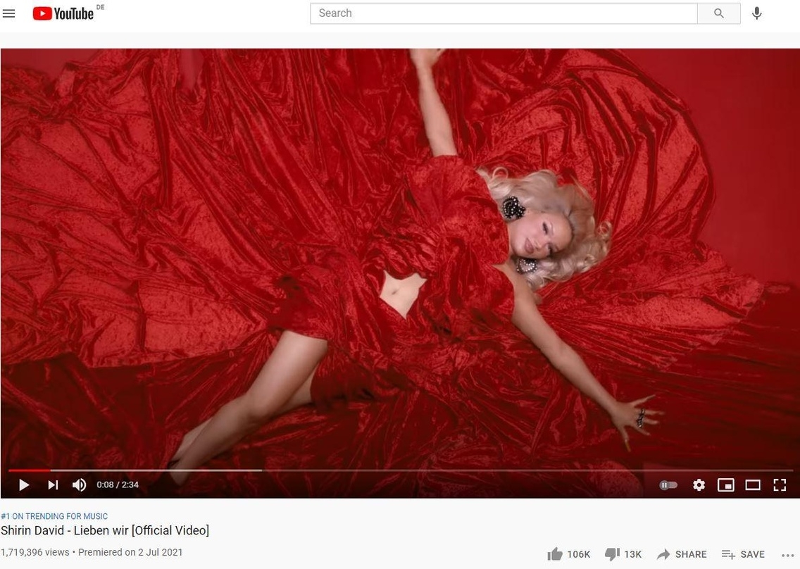 Führte am Wochenende die deutschen YouTube-Musik-Trendcharts an: Shirin David mit ihrem Video "Lieben wir"