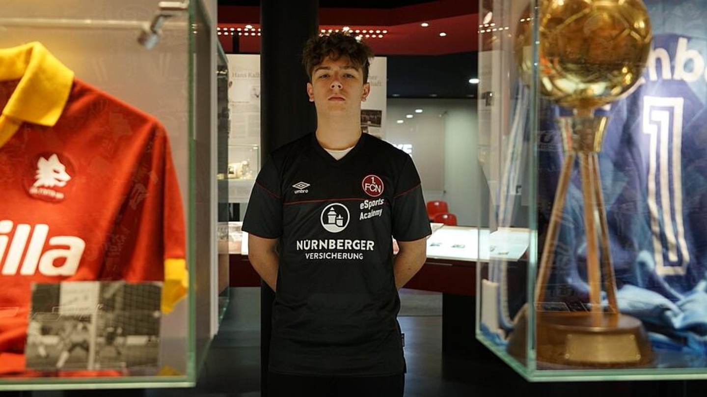 Neuzugang Selmir Cucurovic vertritt als erster Nachwuchs-E-Sportler des 1. FC Nürnberg die Farben des Club.