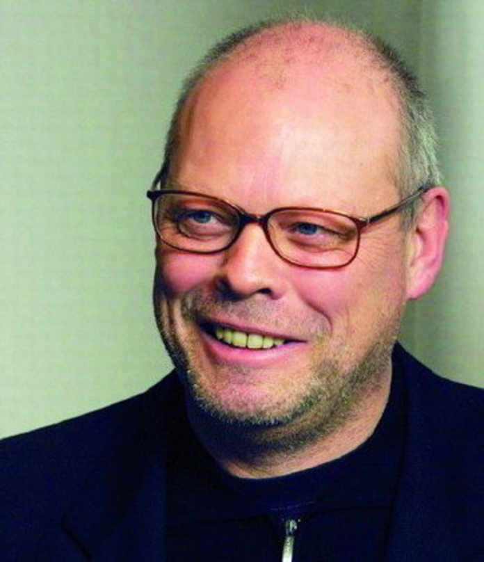 Alf Mayer||Alf Mayer ist seit 2005 Verwaltungsdirektor der Filmbewertungsstelle Wiesbaden. Zuvor fungierte er zwölf Jahre lang als Jurymitglied und -vorsitzender. Mayer ist gelernter Journalist und arbeitete unter anderem acht Jahre in der Filmredaktion von "Medium".