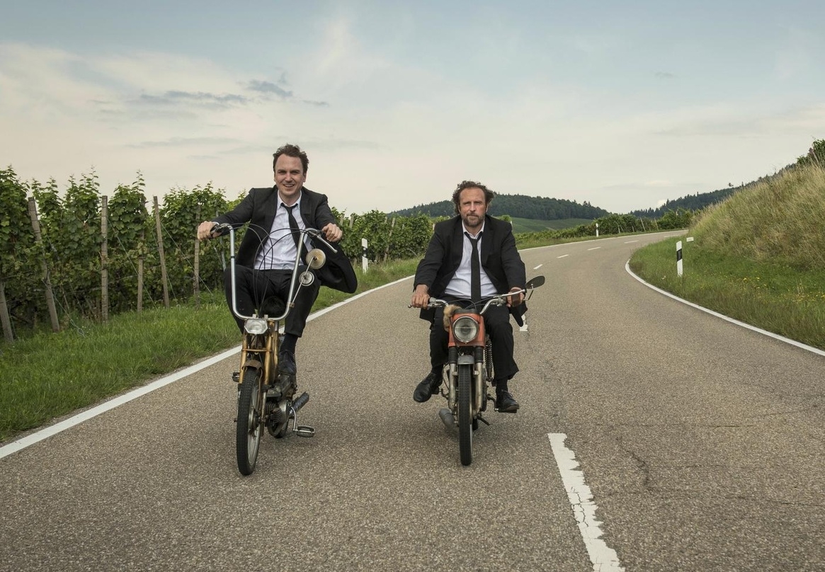 Lars Eidinger und Bjarne Mädel in "25 km/h"