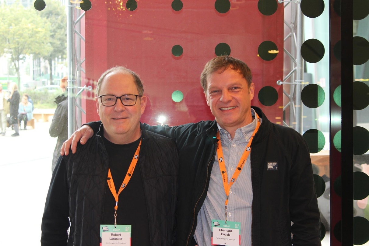 Besiegelten ihre Kooperation endgültig auf dem Reeperbahn Festival: Robert Larasser (links) und Eberhard Pacak 