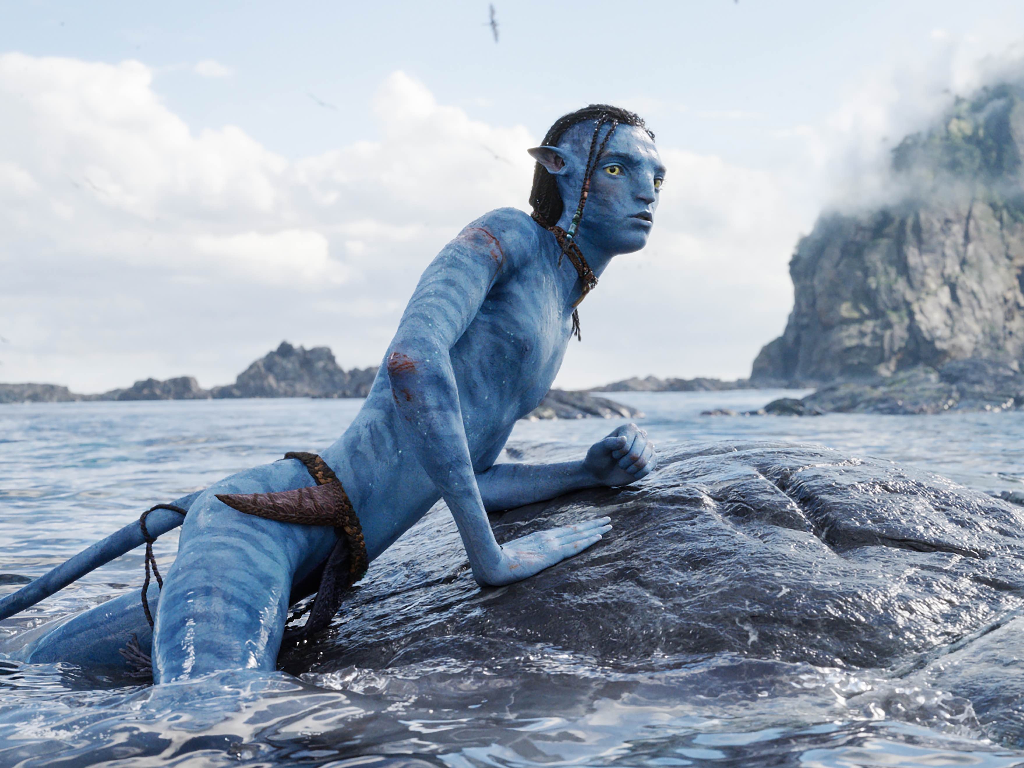 Lo’ak (Britain Dalton) in 20th Century Studios' AVATAR: THE WAY OF WATER. Photo courtesy of 20th Century Studios. © 2022 20th Century Studios. All Rights Reserved.