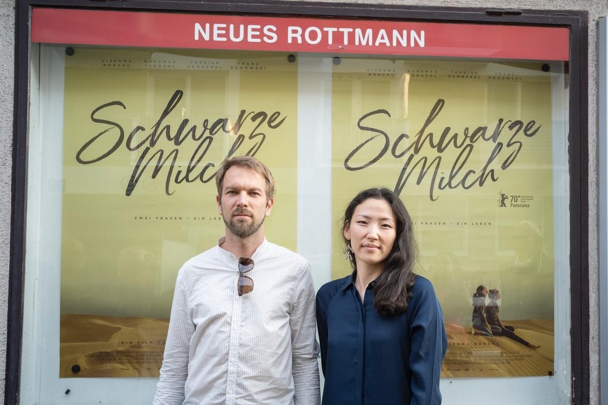 Uisenma Borchu und Sven Zellner stellten ihre gemeinsame Produktion "Schwarze Milch" in München vor