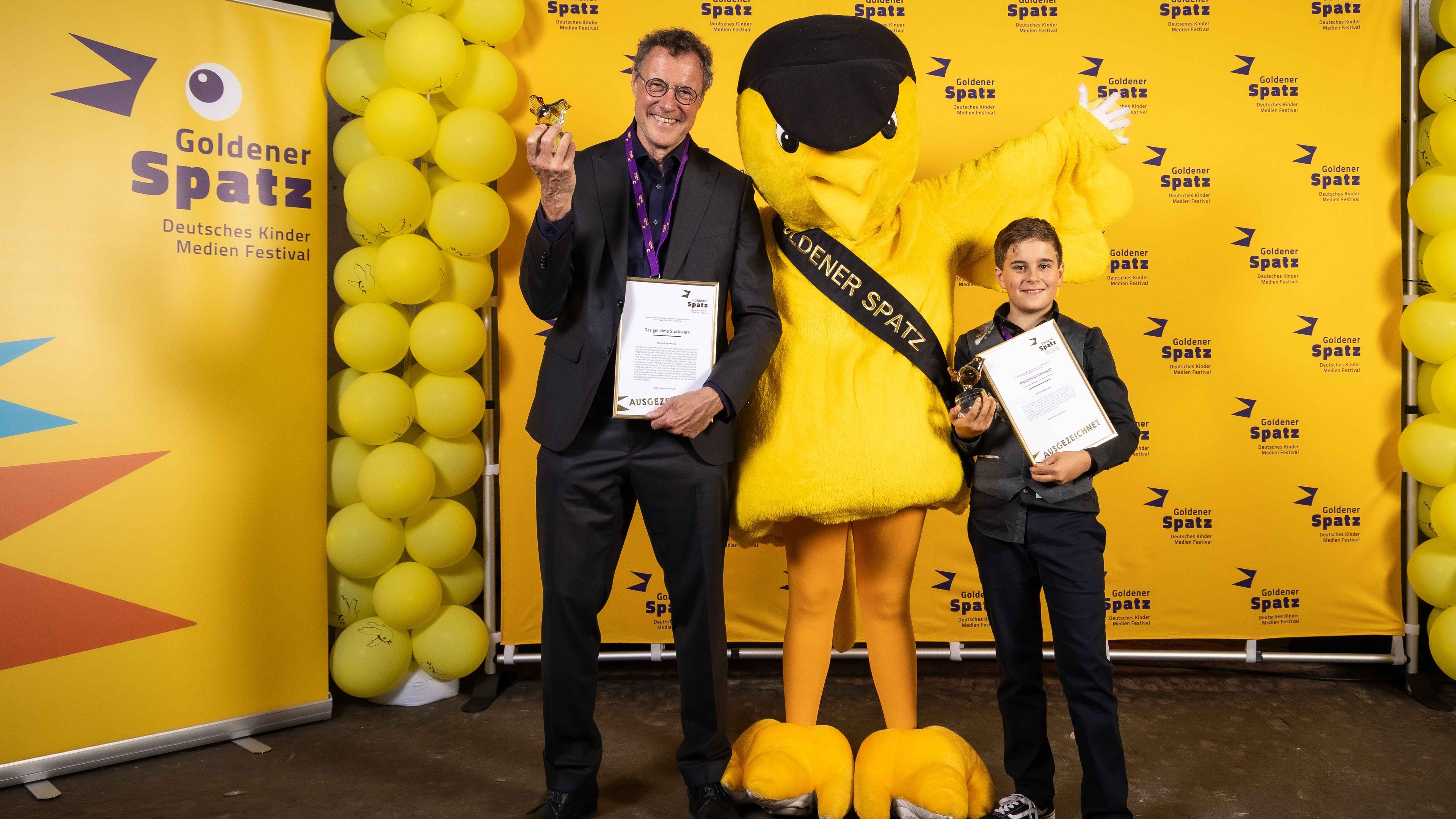 "Das geheime Stockwerk" räumt dreifach beim Goldenen Spatz ab