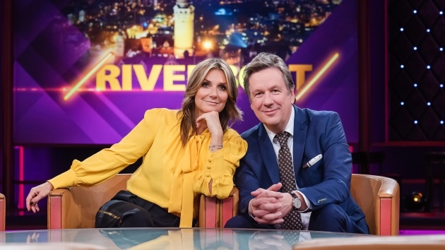 Kim Fisher und Jörg Kachelmann moderieren das "Riverboat" im mdr Fernsehen